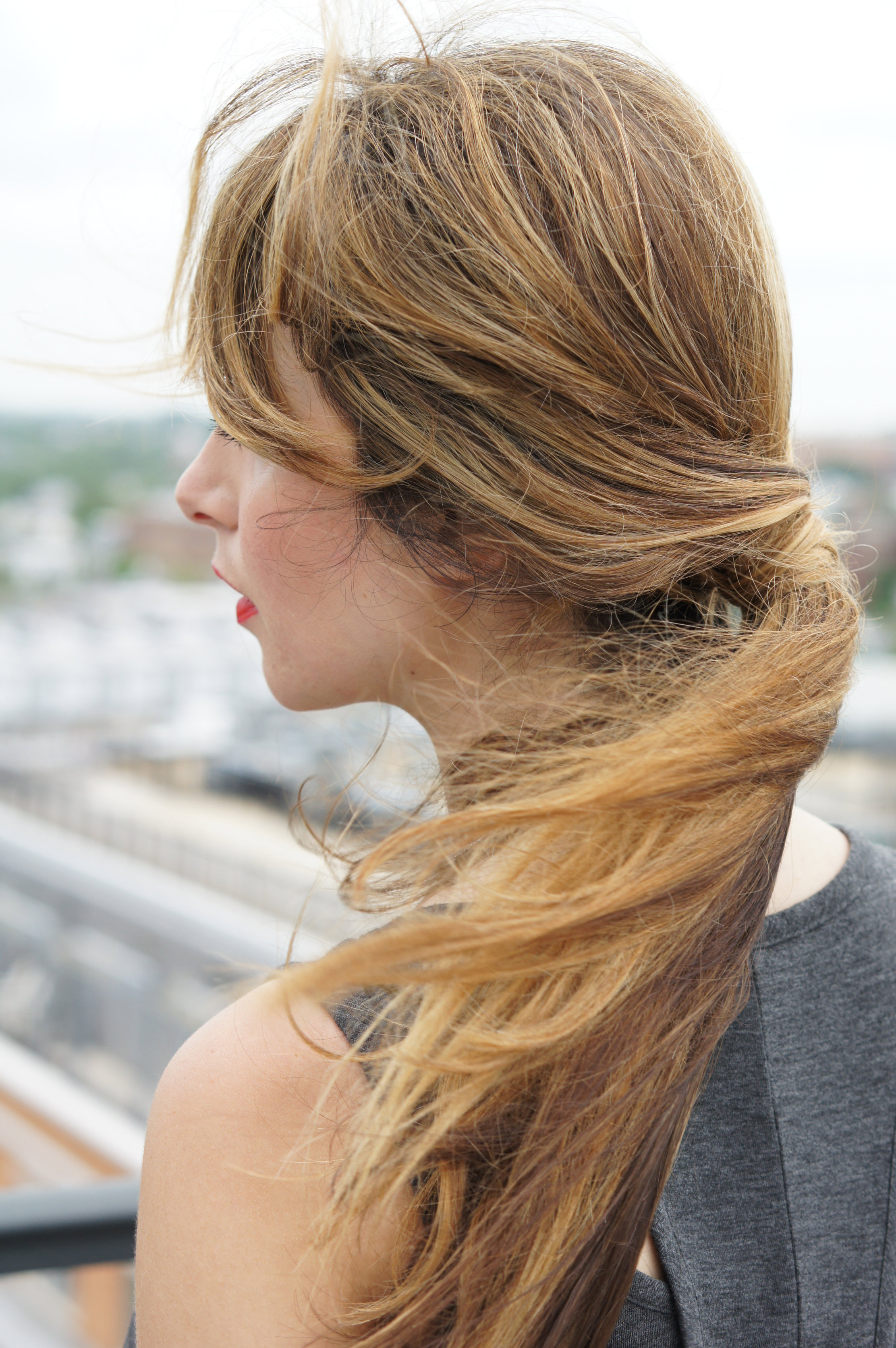 How To Create The Perfect Messy Pony Tail Good Good Gorgeous